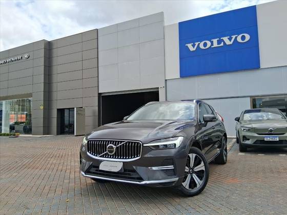 VOLVO XC60 2.0 T8 RECHARGE PLUS AWD GEARTRONIC